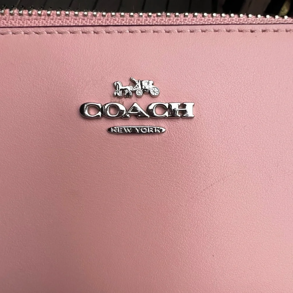COACH Wallet in Pink Smooth Calf Leather w Silver Hardware AUTHENTIC